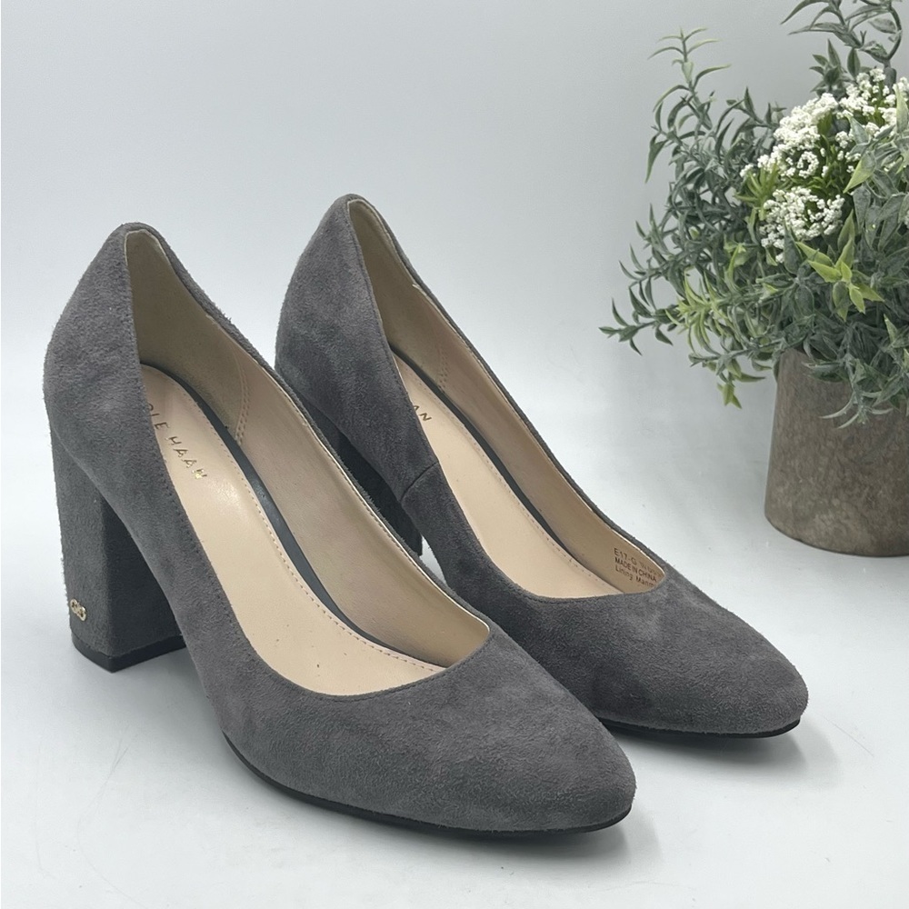 COLE HAAN Grand OS Gray Suede W05321 Alanna Block Pump Heels Shoes Size 6B